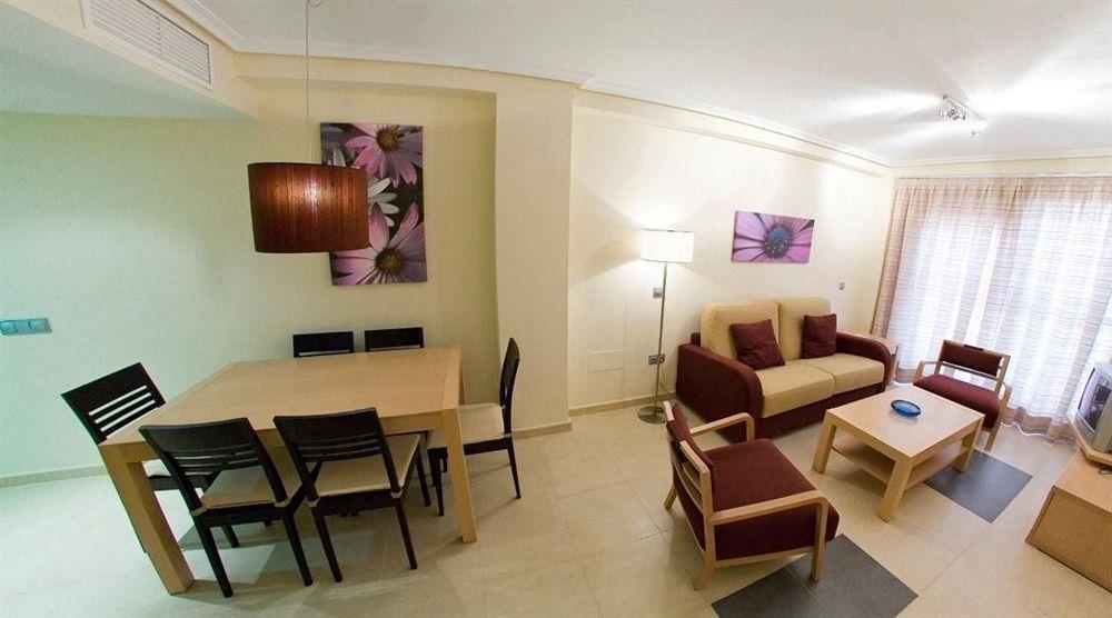 Apartahotel Marina Rey مْبيرا المظهر الخارجي الصورة
